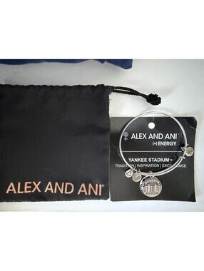 Alex & Ani Yankee Stadium AS13YNK01RS